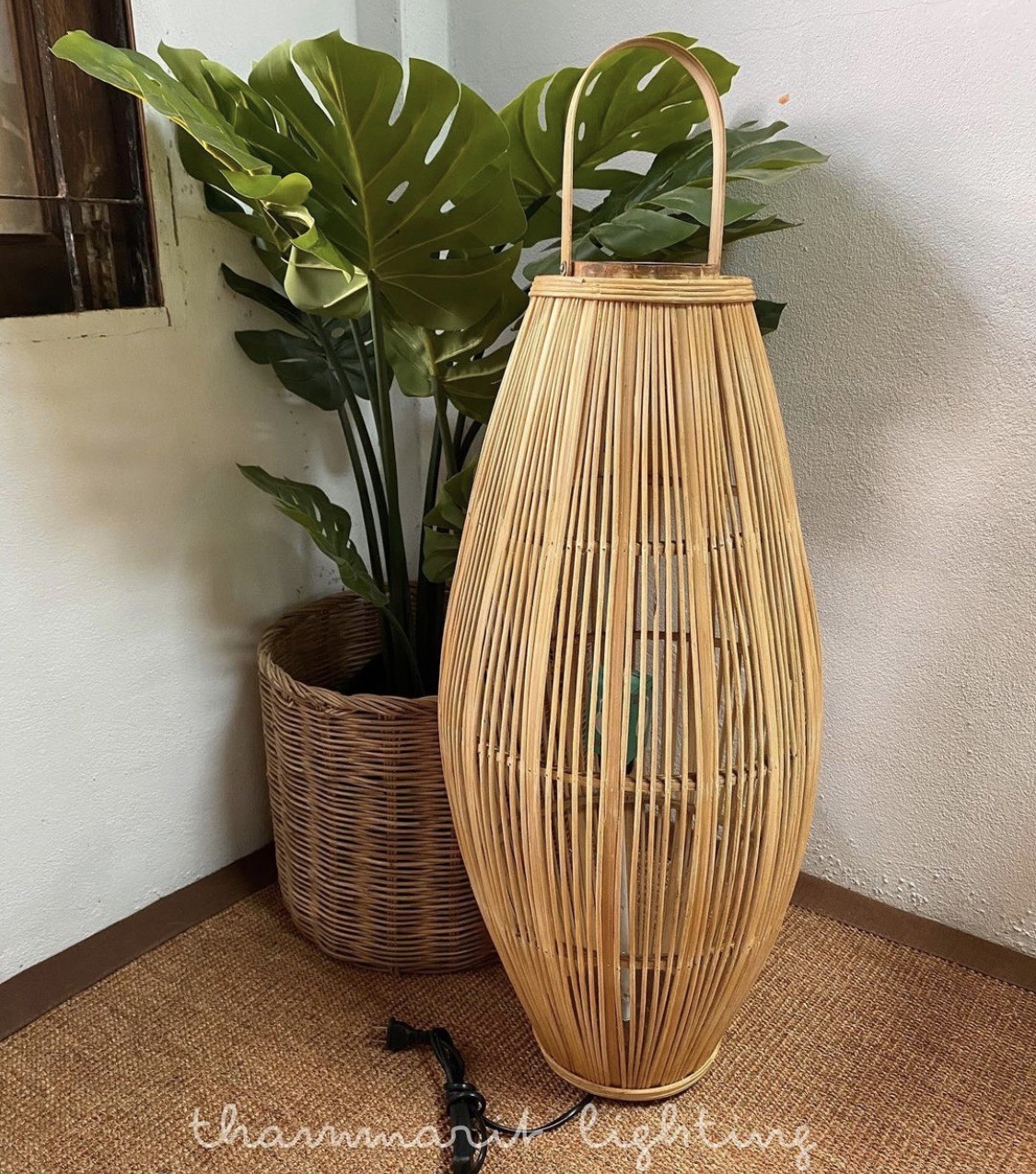 Capsule Floor Lamp